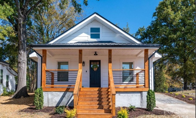 Concord House | Country Chic Retreat Near Downtown Concord