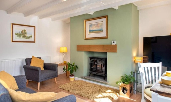 Bere Alston House | Country Cottage - Apple Pie Luxury Escapes