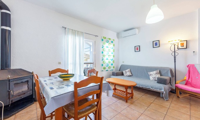 El Pozo de los Frailes House | Country House 'Sol' with Mountain View, Wi-Fi and Air Conditioning