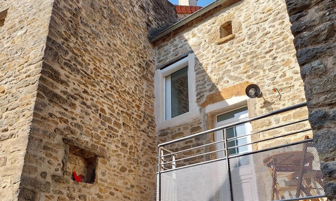 Cheilly-les-Maranges Cottage | Country house with jacuzzi