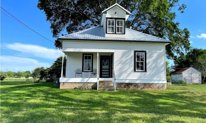 La Grange Other | Country Home on the Colorado River; Round Top, MS 150, tubing, canoeing, fishing