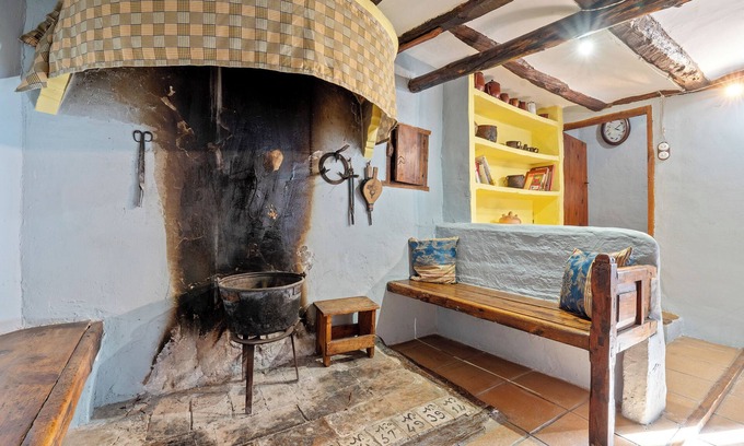 Montoro de Mezquita House | Country House 'El Obrador' with Mountain View and Private Garden