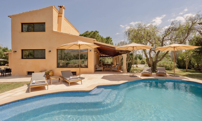 Pollensa Cottage | Country house, 2800Sq.Ft. with pool, Wifi, bbq, terraces, garden, 8+ pp