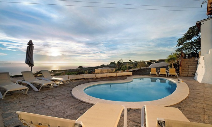 Guia de Isora Villa | Country House "Biofinca Las Dulces Casa Medianeros" with Sea View, Shared Heated Pool & Wi-Fi