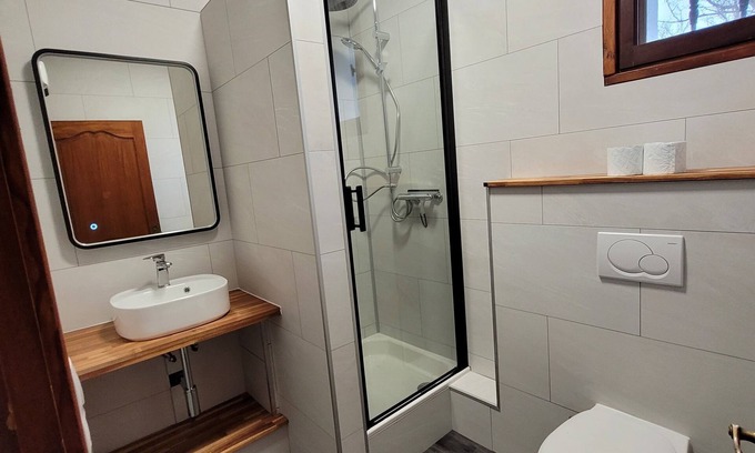 Feugarolles House | Country house by a stream