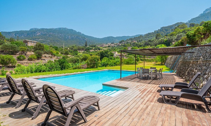 Estellencs Villa | Country House 'Es Port Estellencs' close to the Beach with Sea View, Pool & Wi-Fi