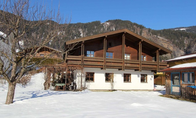 Goldegg Villa | Country house in Goldegg with sauna