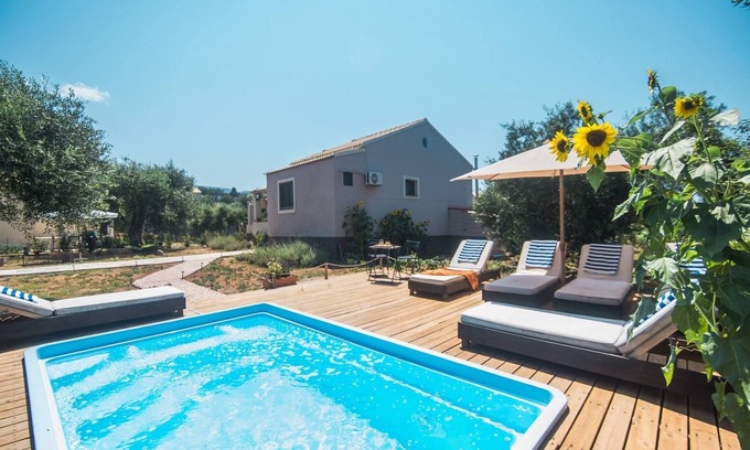 Agios Spyridon Corfu Villa | Country House 'Villa Lavrendakos 3 with Lake View, Wi-Fi and Air Conditioning