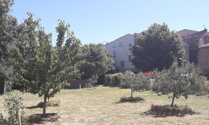 Carces House | Country house with large garden and swimming pool