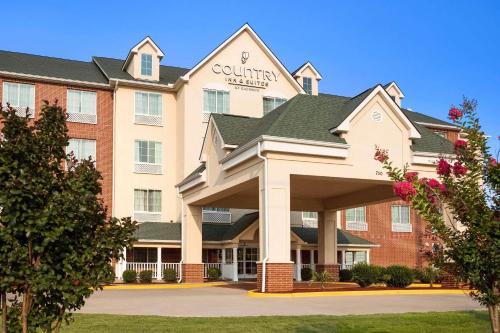 Conway Hotel | Country Inn & Suites by Radisson, Conway, AR