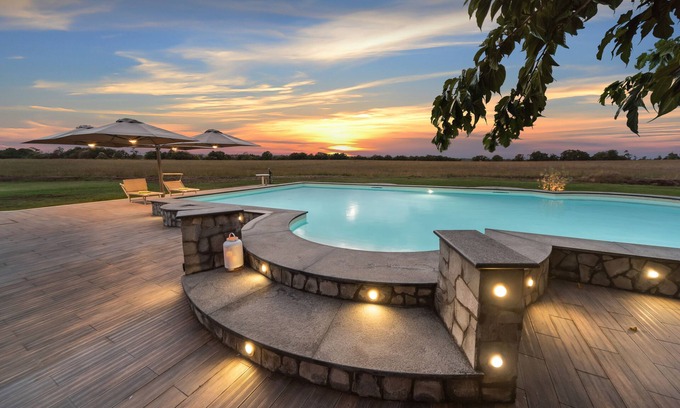 Castiglione in Teverina House | Country House Casale dei Gelsi Entire property including swimming pool for private use