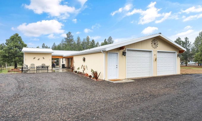 Deer Park House | Country living in a small town