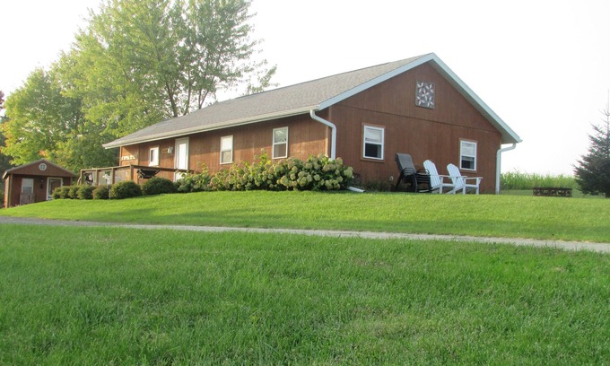 Westby Cottage | Country Pines Cottage - 1000 SQ/FT in the country - Peaceful & Relaxing