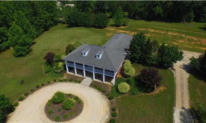 Camden Apartment | CountryMusic B&B Studios