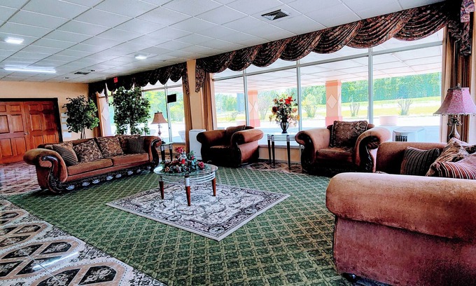 Idabel Hotel | Countryside Inn & Suites