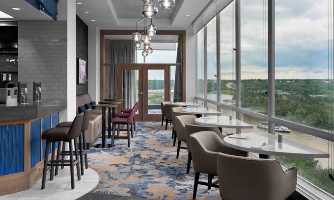 Downtown Edmonton Hotel | Courtyard by Marriott Edmonton Downtown