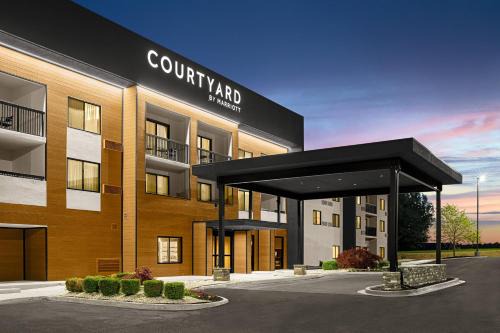 Paducah Hotel | Courtyard Paducah West