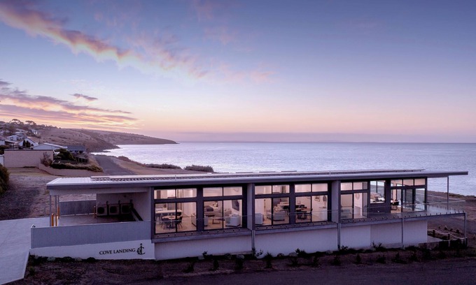 Penneshaw Apartment | Cove Landing Marina Apartments 01 & 02 Sleeps up to Eight (8) guests