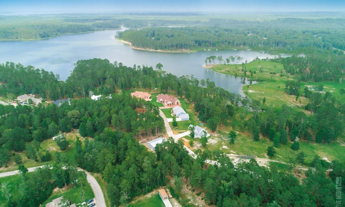 Brookeland House | Cove's Escape - Waterfront at Lake Sam Rayburn
