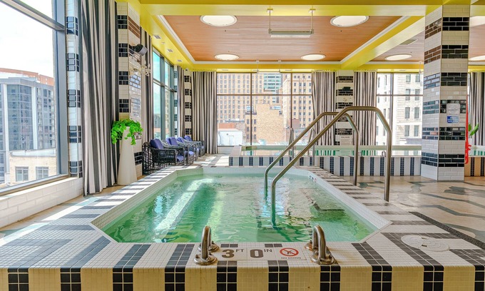 Downtown Cincinnati Apartment | Cozy 1-Bedroom Apartment with fitness room, WiFi in Charming Cincinnati