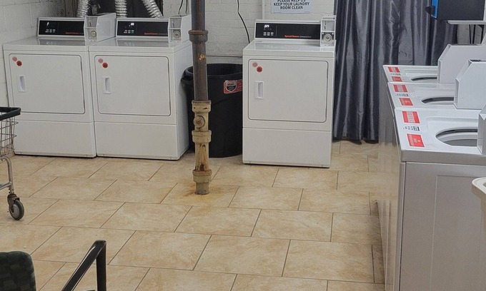 Elizabeth Apartment | Cozy 1-bedroom apartment with WiFi, AC, and convenience in peaceful Elizabeth NJ