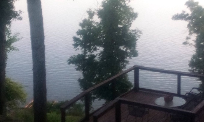 Florence Apartment | Cozy 1-bedroom apartment with a view of the Tennessee River in Florence