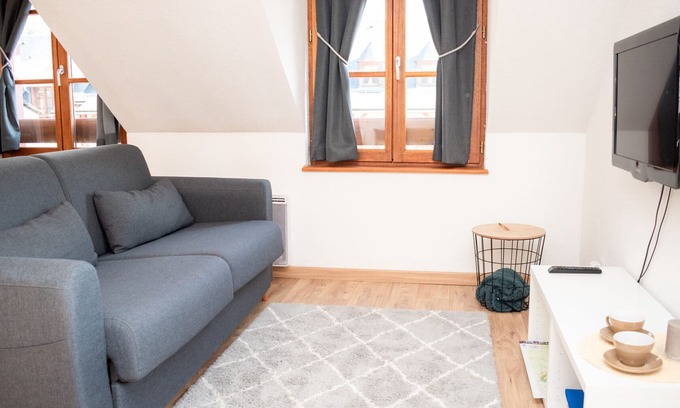 Vignec Apartment | Cozy 1-Bedroom Apartment for 4 with Pool Access in Vignec, Near Saint-Lary-Soulan