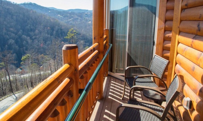 Gatlinburg Resort | Cozy 1-Bedroom Deluxe King Bed Villa: Westgate Smoky Mountain Resort Gatlinburg