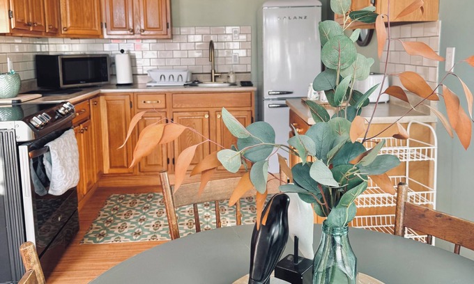 Dartmouth House | Cozy 1 bedroom in Dartmouth close to all amenities