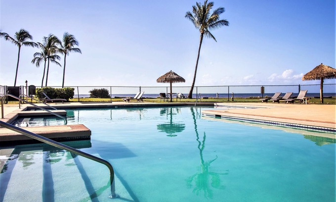 Waimea House | Cozy 1-Bedroom Ocean-view Cottage