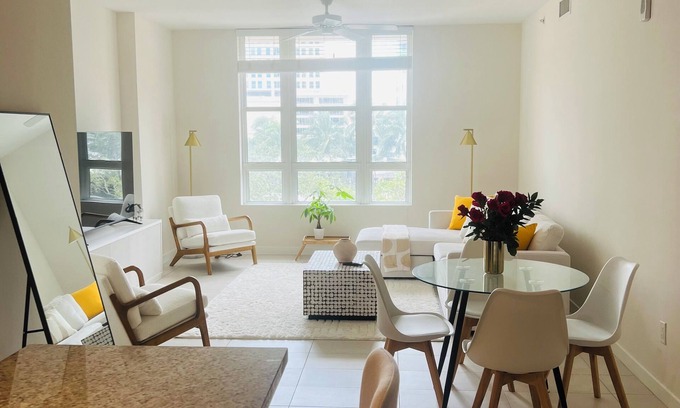 Riverwalk Fort Lauderdale Condo | Cozy 1-bedroom condo with WiFi, fitness room in beautiful Fort Lauderdale