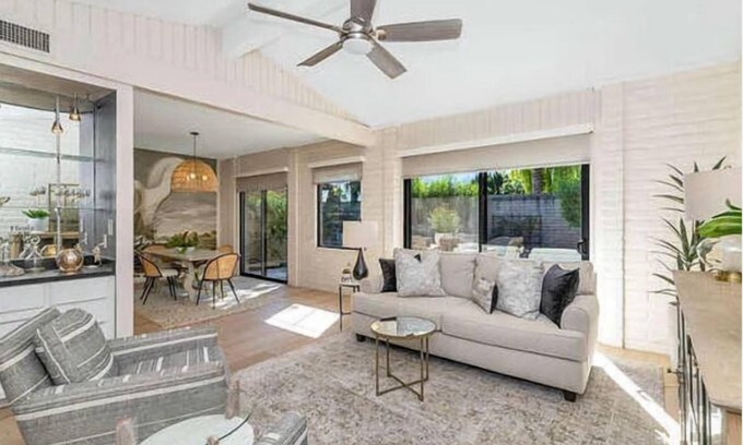 Pavoreal Condo | Cozy 2-bedroom condo in lovely Scottsdale with WiFi, fitness room