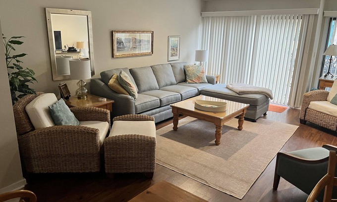 Shipyard Plantation Villa | Cozy 2-Bedroom Shipyard Villa Steps to Beach – Bikes, Bch Locker, 5-Star Comfort