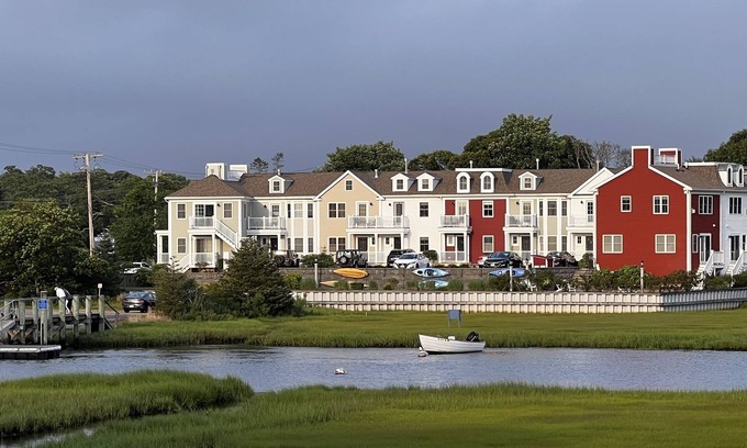 West Harwich Condo | Cozy 2 BR Condo Overlooking the Herring River West Harwich