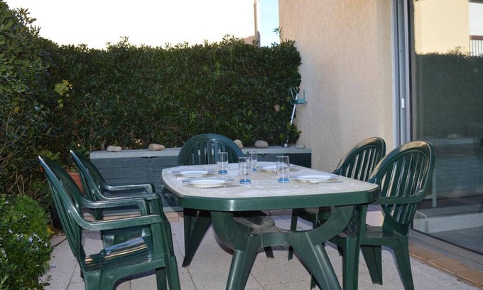 Saint-Cyprien Plage Apartment | Cozy 2-Room Apartment with Terrace, Parking, and BBQ - Close to Beach, Pets Welcome