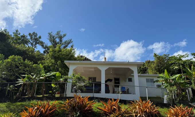 Cienaga Alta House | Cozy 2BR mountain hideaway – lush views & El Yunque waterfalls nearby