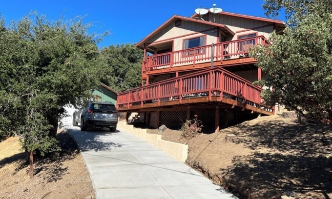 Julian Cabin | Cozy 3-bedroom cabin w breathtaking mountain views in charming Julian, WiFi, AC