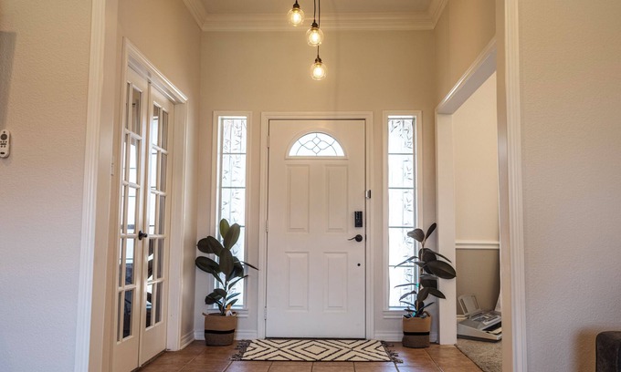 Keller House | Cozy 3 bedroom Home