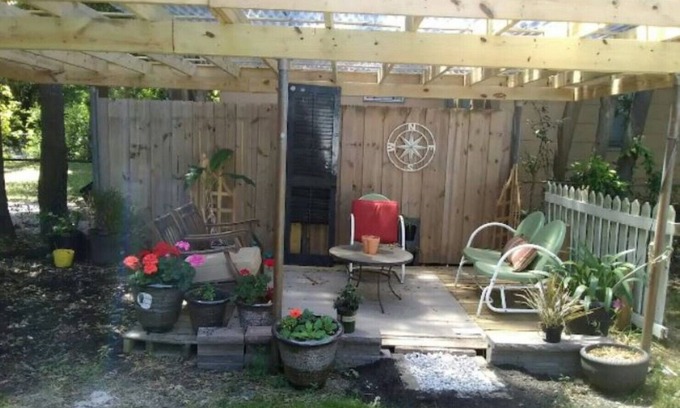 North Charleston Cottage | Cozy 3 bedroom cottage. minutes from everything