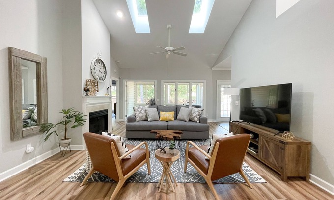 Pinehurst House | Cozy 3-bedroom vacation home just 8 minutes from Pinehurst Resort