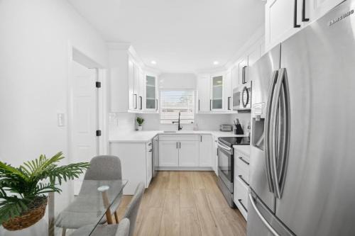 Sun Bay South House | Cozy 3br South Tampa Stay Bayshore&downtown