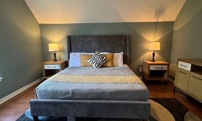 Olive Branch House | Cozy 5BR/2.5BA- Brick Home in Olive Branch