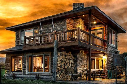 Livingston House | Cozy and Intimate Cabin Rental near Livingston for a Romantic Getaway in Montana