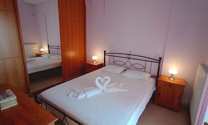 Lavreotiki Apartment | Cozy and luxury by the sea with spectacular view. Family sized with bbq and yard