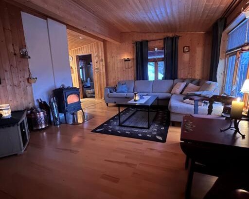 Lyngen House | Cozy and spacious cabin
