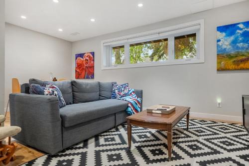 Tuxedo Park Apartment | Cozy and Welcoming 2BR Basement Suite In The Heart of Calgary