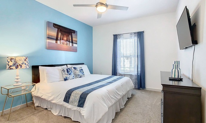 Lake Buena Vista Apartment | Cozy Apartment 10 mins to Disney