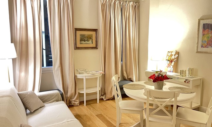 Duomo Apartment | Cozy apartment-Florence old center-Duomo-Uffizi-2 bedrooms-2 bathrooms