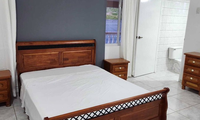 Fontein Apartment | Cozy Apartment, for a relaxing, breath taking experience. Home away from home.