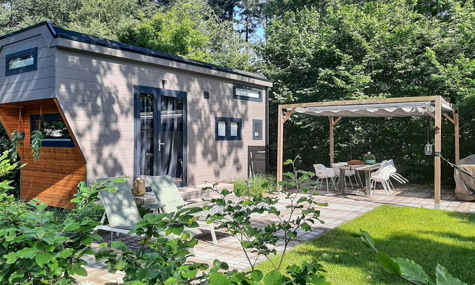 Lieren Apartment | Cozy apartment in Lieren with WiFi